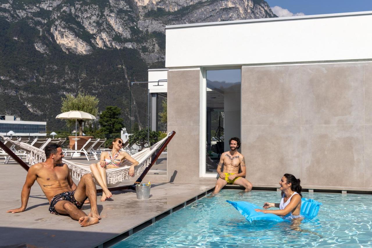 Aris Apartments & Sky Pool - Tonelli Hotels - Adult Friendly 리바 델 이탈리아 베로나 외부 사진