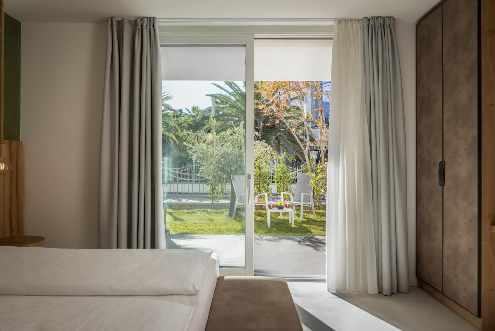 Aris Apartments & Sky Pool - Tonelli Hotels - Adult Friendly 리바 델 이탈리아 베로나 객실 사진